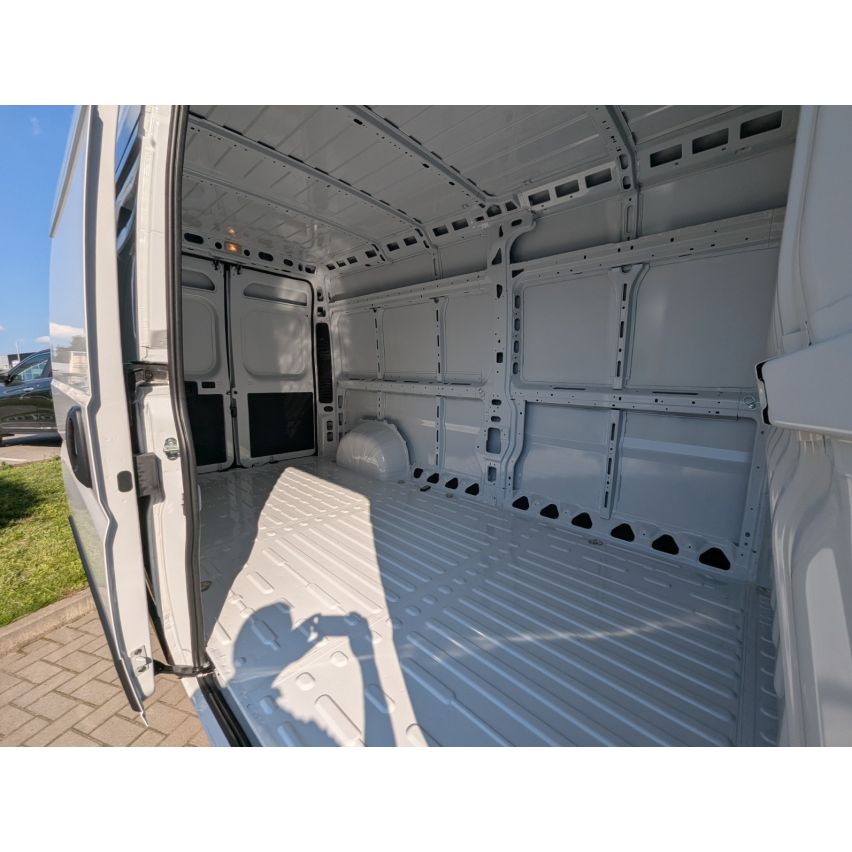 CITROЁN JUMPER FG 2,2л MultiJet3 6-МКПП L3H2 2025