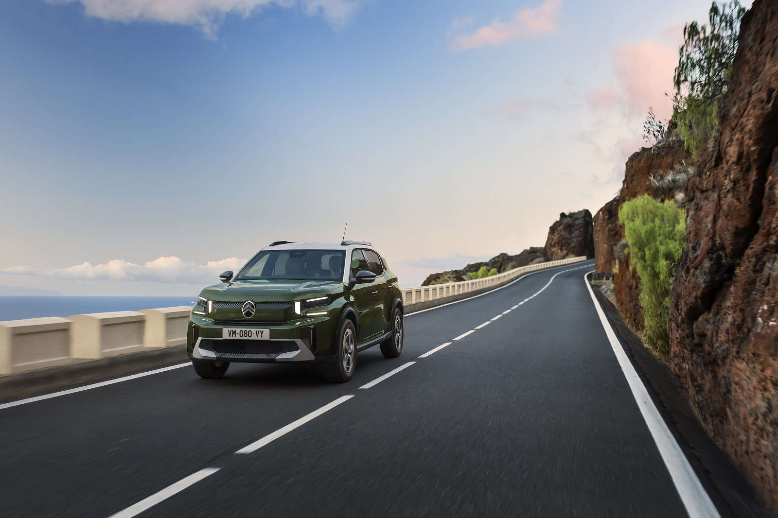 CITROËN C3 Aircross, вигляд спереду з лівого боку